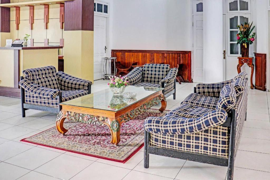 Oyo 90483 Homestay Permata Syariah Bangko ภายนอก รูปภาพ